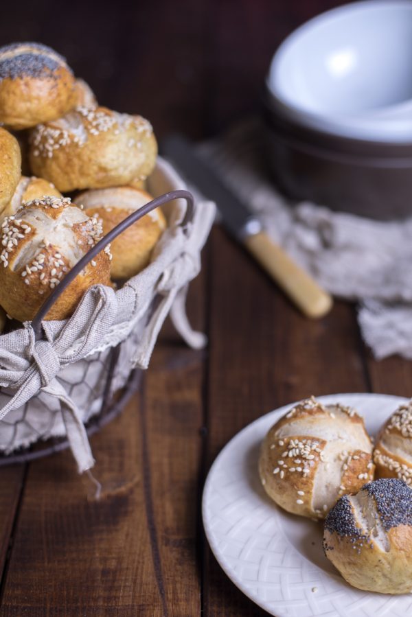 Laugenbrot: pretzel buns - Burro e Malla